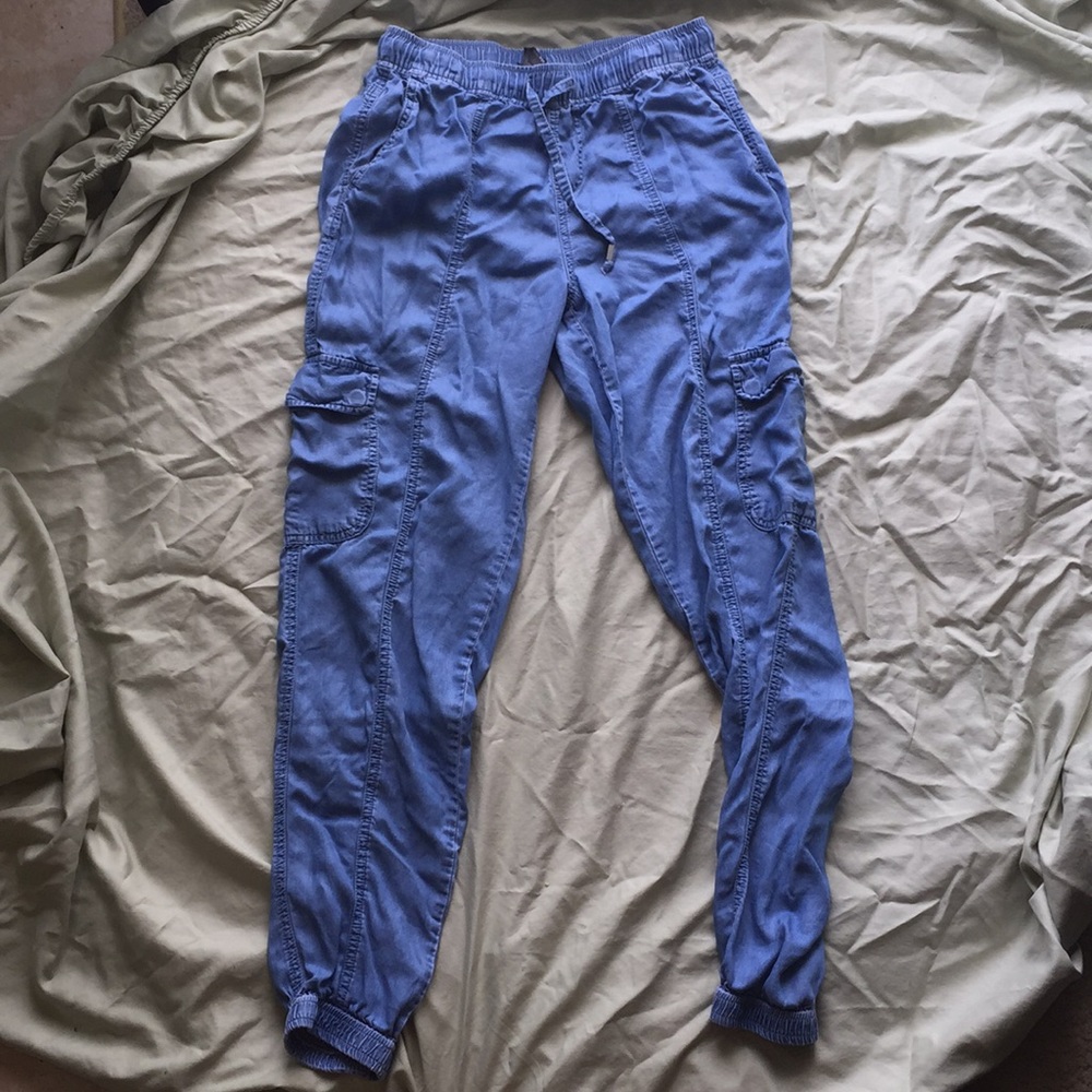 Soft jean casual trousers super cute on!